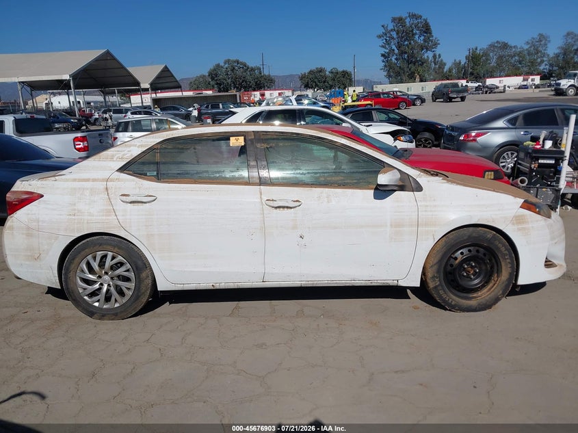 2019 Toyota Corolla Le VIN: 2T1BURHE1KC233296 Lot: 45676903