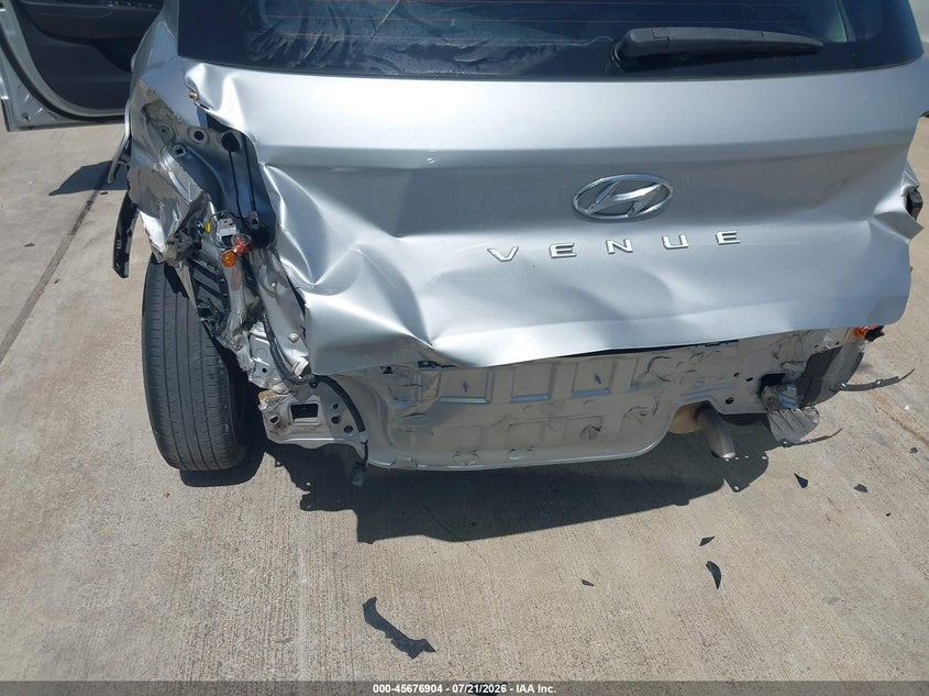 2022 Hyundai Venue Se VIN: KMHRB8A35NU201736 Lot: 45676904
