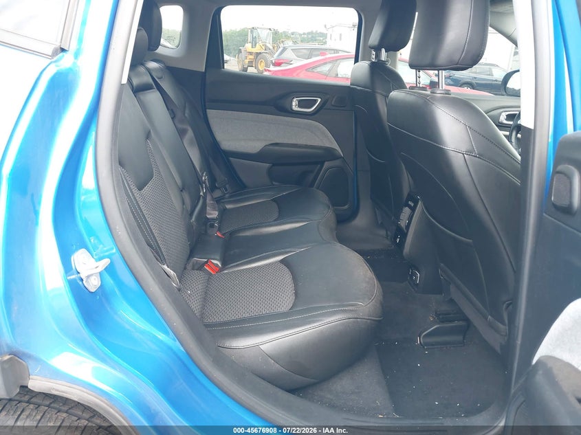 2022 JEEP COMPASS auction photo 8
