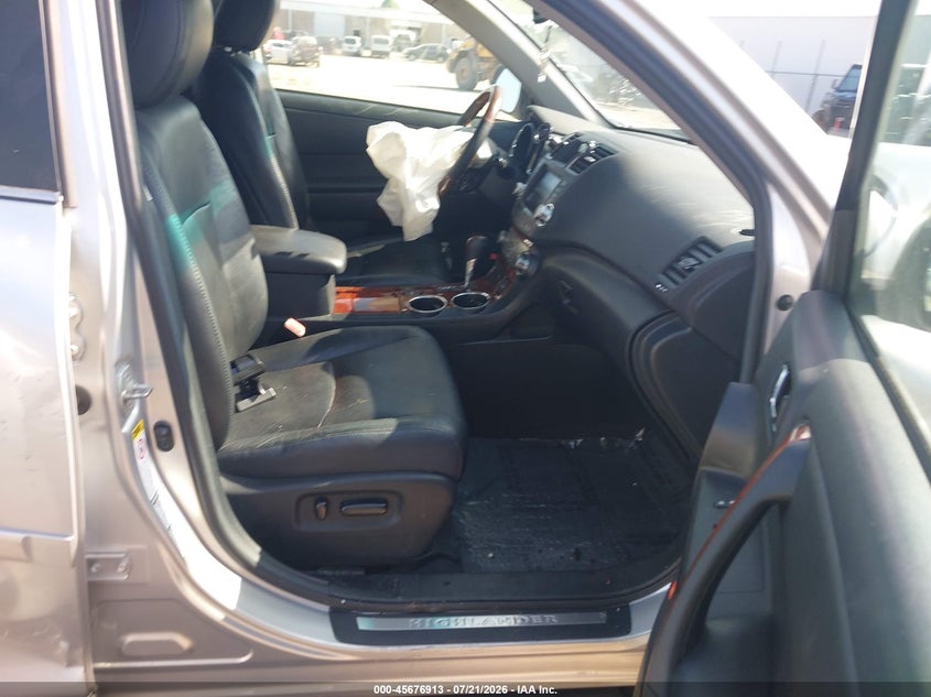 2011 Toyota Highlander Limited V6 VIN: 5TDDK3EH0BS079620 Lot: 45676913