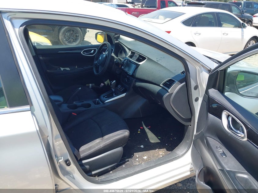 2019 NISSAN SENTRA auction photo 5