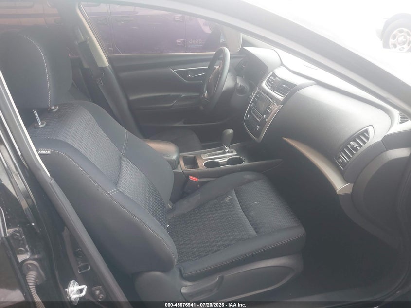 2016 NISSAN ALTIMA auction photo 5