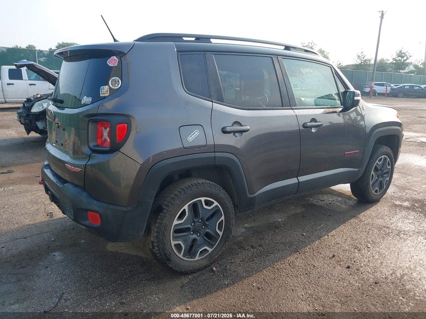 2017 JEEP RENEGADE auction photo 4