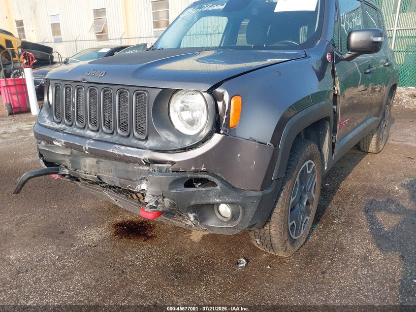 2017 JEEP RENEGADE auction photo 6