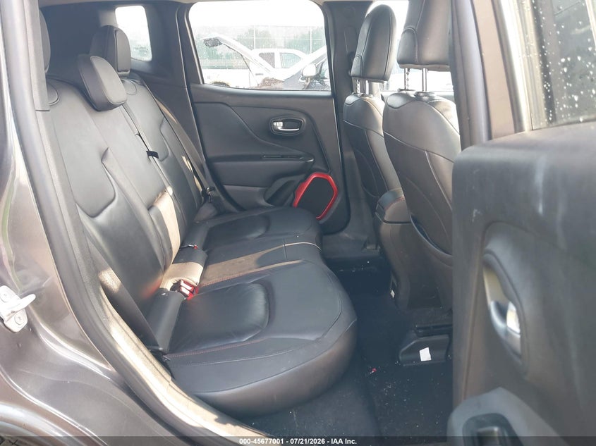 2017 JEEP RENEGADE auction photo 8