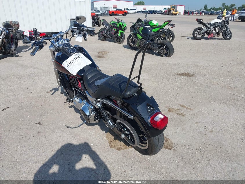 HARLEY-DAVIDSON FXDL 2017