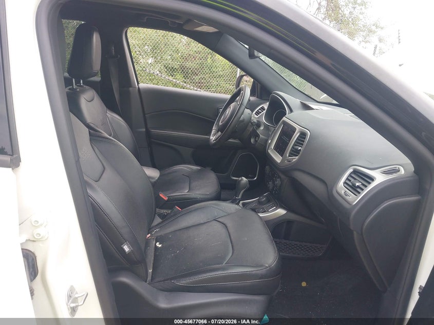 2020 JEEP COMPASS auction photo 5