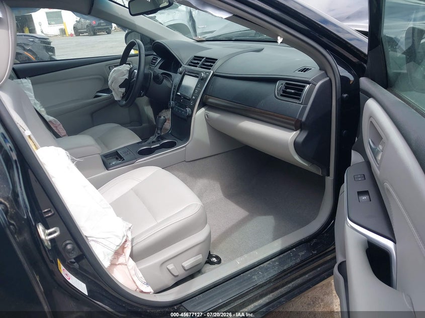 2017 TOYOTA CAMRY auction photo 5