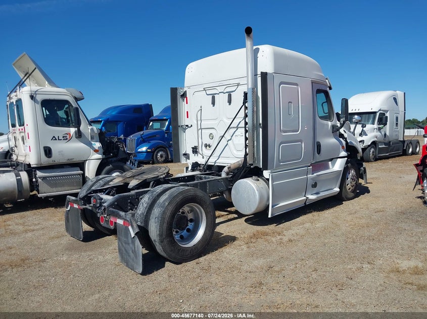 2019 FREIGHTLINER CASCADIA 125 auction photo 4