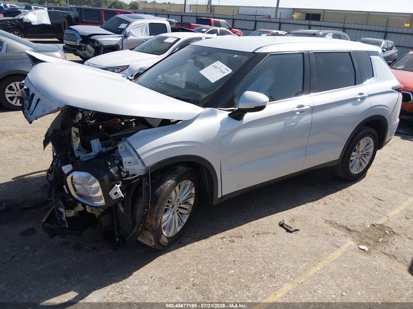 2022 MITSUBISHI OUTLANDER auction photo 2