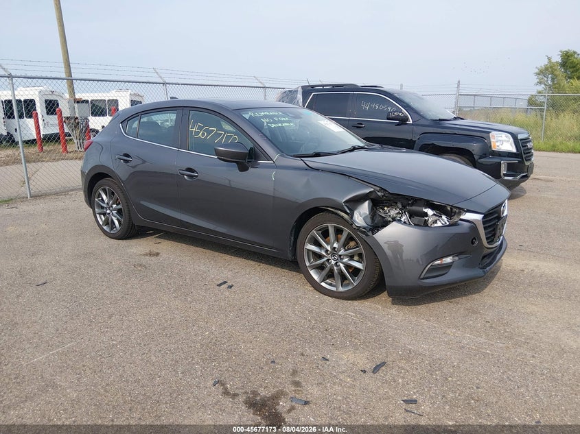 Vin: 3mzbn1l33jm220427, lot: 46175773, mazda mazda3 touring 2018 img_1