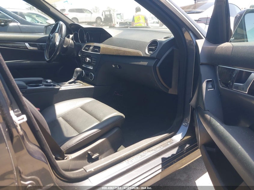 2013 Mercedes-Benz C 250 Sport VIN: WDDGF4HB5DA846284 Lot: 45677183