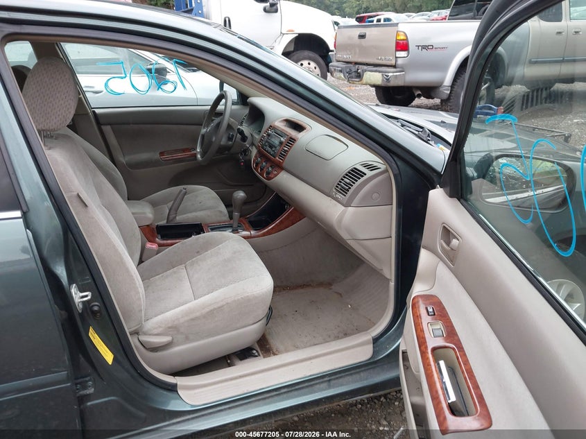 2004 TOYOTA CAMRY auction photo 5