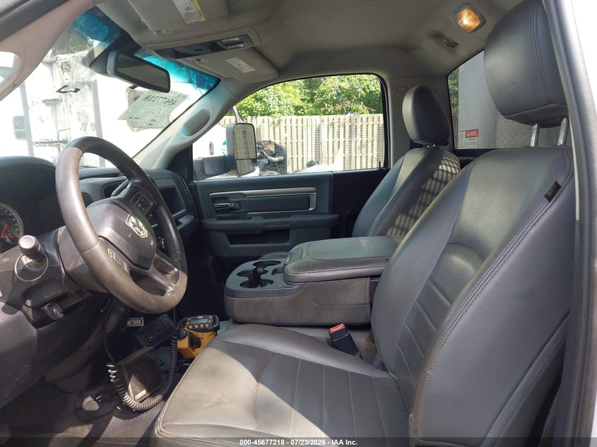 2015 RAM 5500 CHASSIS auction photo 6