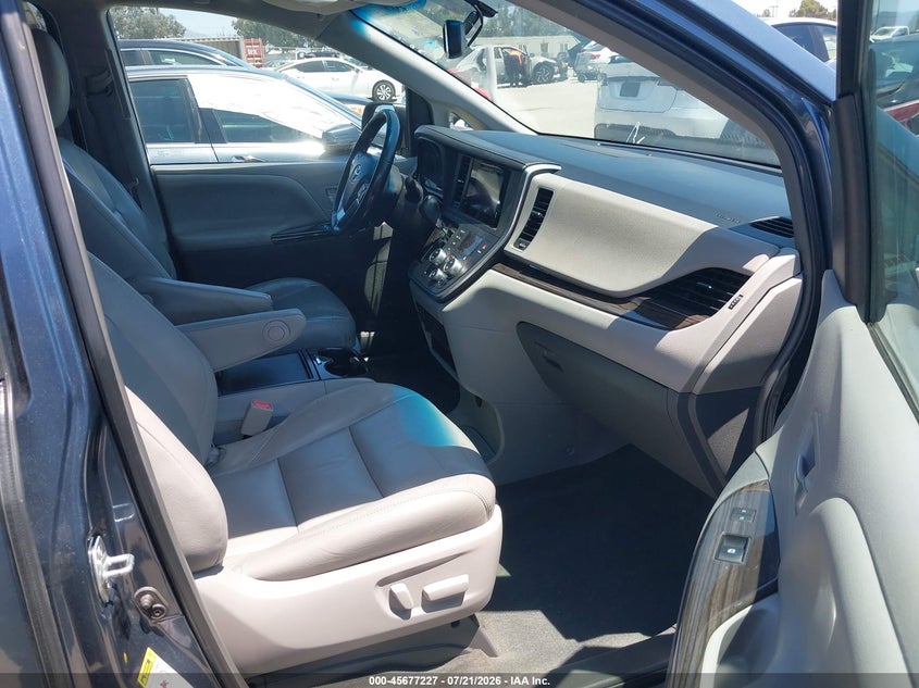 2016 Toyota Sienna Xle 8 Passenger VIN: 5TDYK3DCXGS717807 Lot: 45677227