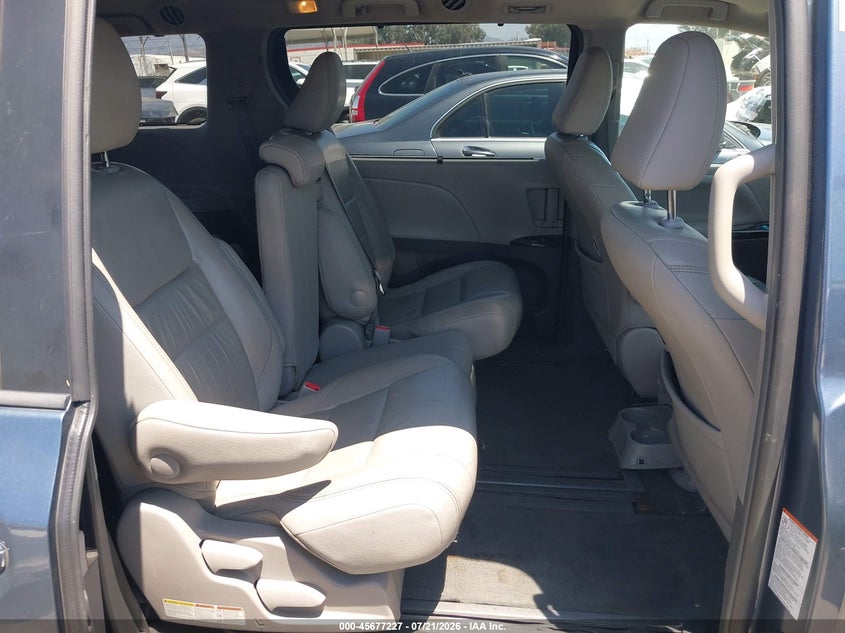 2016 Toyota Sienna Xle 8 Passenger VIN: 5TDYK3DCXGS717807 Lot: 45677227