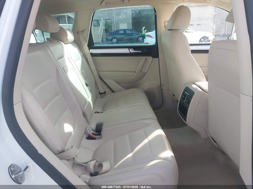 2013 Volkswagen Touareg Tdi Sport VIN: WVGEP9BP2DD013441 Lot: 45677243