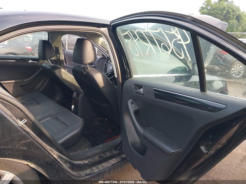 2015 VOLKSWAGEN JETTA auction photo 8