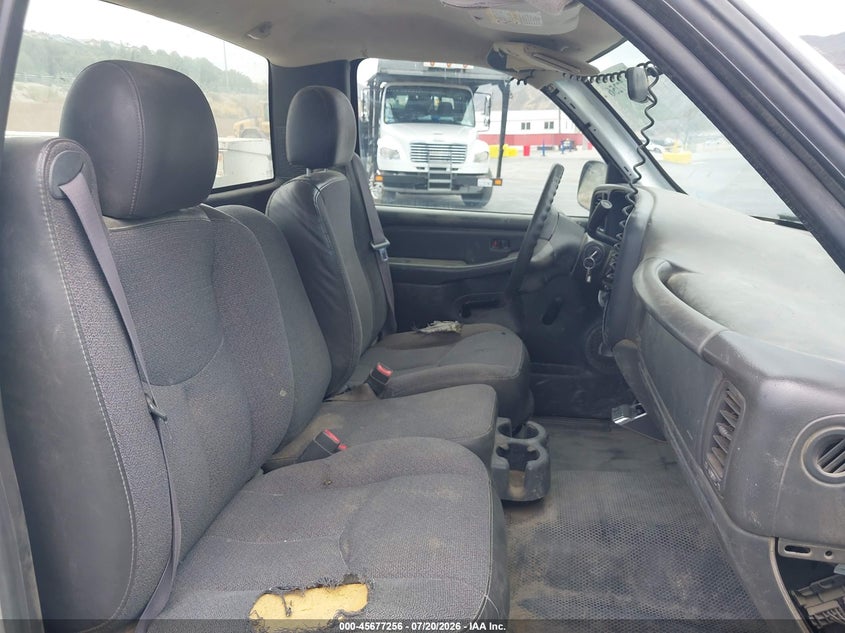 2005 CHEVROLET SILVERADO 2500HD auction photo 8