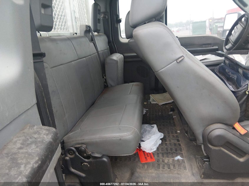 2011 FORD F-250 auction photo 8