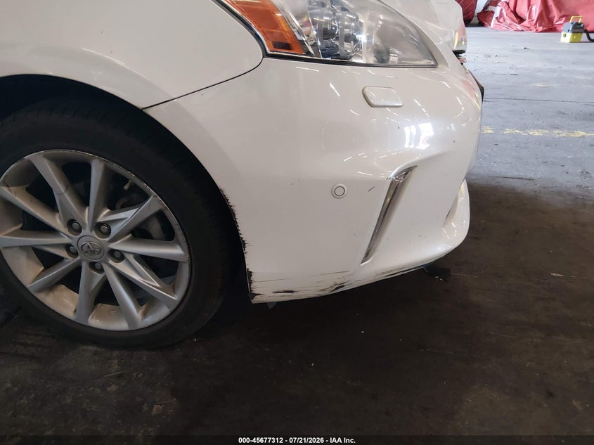 2012 TOYOTA PRIUS V auction photo 6