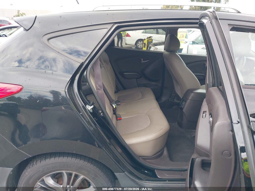 2015 HYUNDAI TUCSON auction photo 8