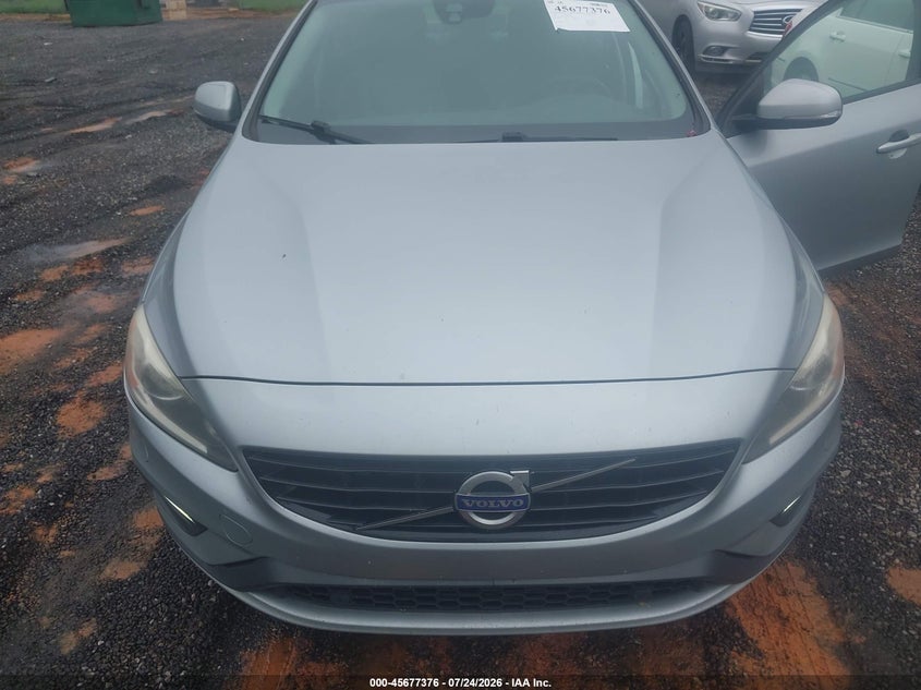 2017 VOLVO S60 auction photo 6
