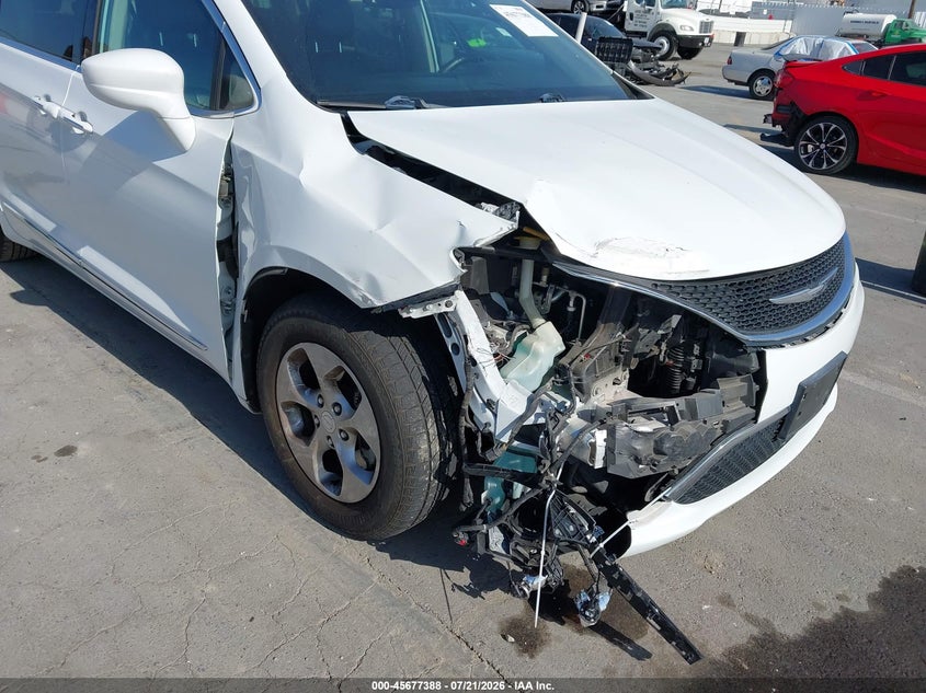 2017 Chrysler Pacifica Touring-L Plus VIN: 2C4RC1EG1HR512166 Lot: 45677388