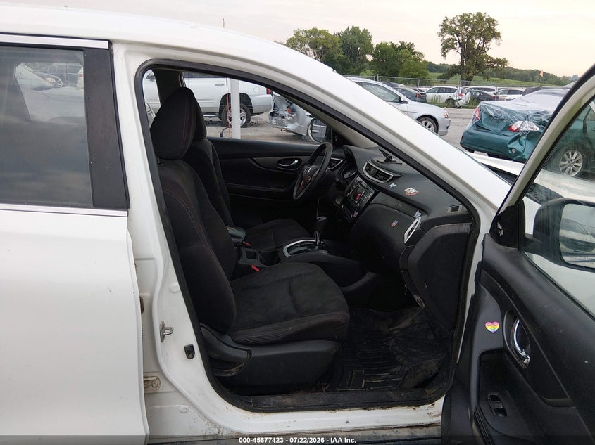 2016 NISSAN ROGUE auction photo 5