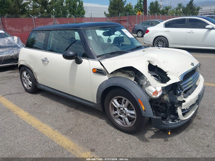 2013 Mini Hardtop Cooper VIN: WMWSU3C59DT685798 Lot: 45677485