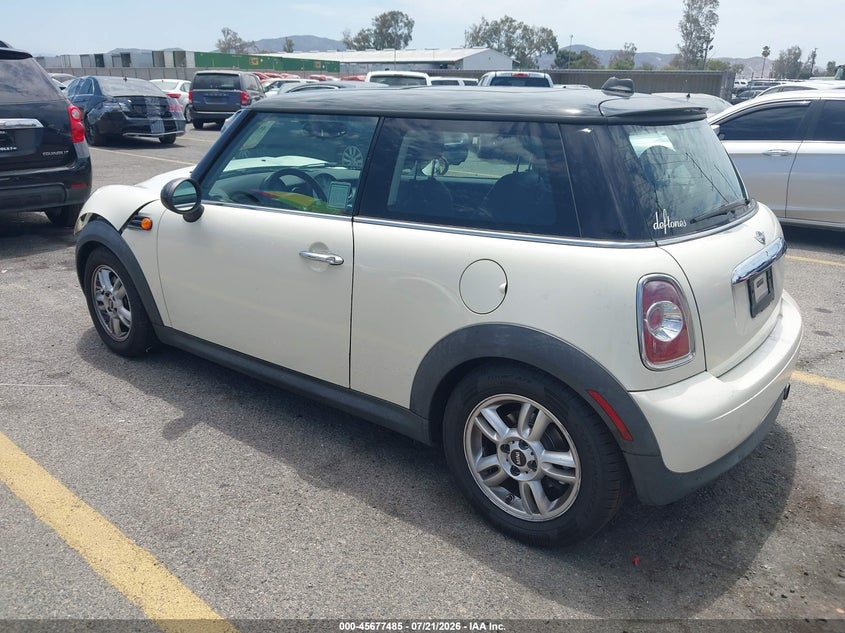 2013 Mini Hardtop Cooper VIN: WMWSU3C59DT685798 Lot: 45677485