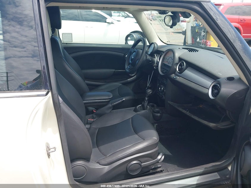 2013 Mini Hardtop Cooper VIN: WMWSU3C59DT685798 Lot: 45677485
