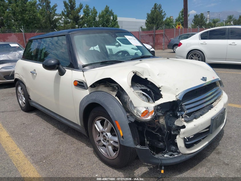 2013 Mini Hardtop Cooper VIN: WMWSU3C59DT685798 Lot: 45677485