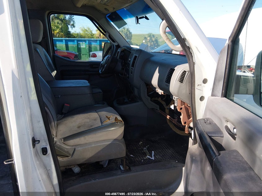 2014 NISSAN NV CARGO NV2500 HD auction photo 5