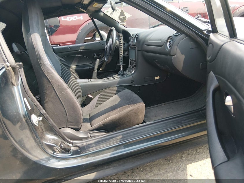 2005 Mazda Mx-5 Miata Cloth VIN: JM1NB353X50414284 Lot: 45677501