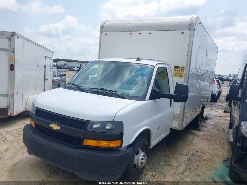 2019 CHEVROLET EXPRESS CUTAWAY 4500 auction photo 2