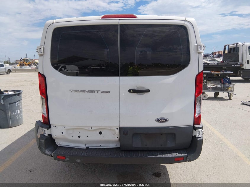 2018 Ford Transit-250 VIN: 1FTYR1YM4JKA59001 Lot: 45677555