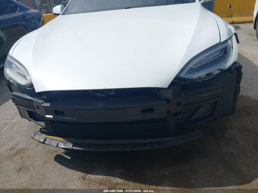 2021 Tesla Model S Long Range Dual Motor All-Wheel Drive/Long Range Plus Dual Motor All-Wheel Drive VIN: 5YJSA1E2XMF424704 Lot: 45677696