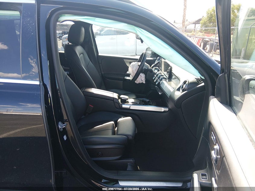 2021 MERCEDES-BENZ GLB 250 auction photo 5