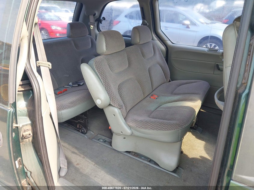1999 Plymouth Voyager VIN: 2P4FP25B7XR214717 Lot: 45677820