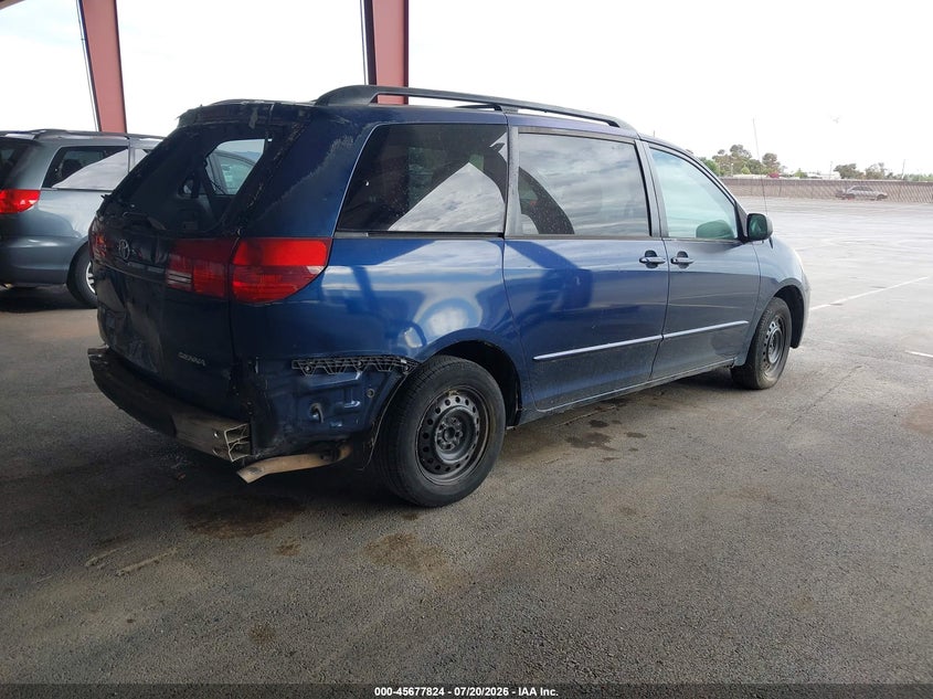 2005 TOYOTA SIENNA auction photo 4