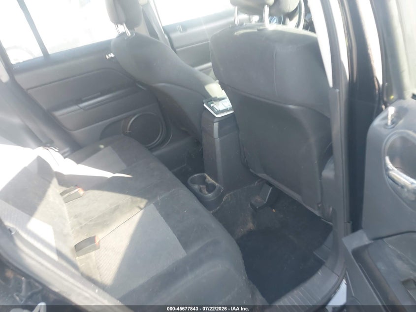 2013 JEEP PATRIOT auction photo 8