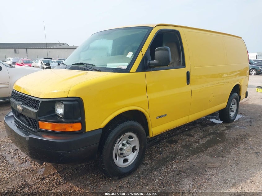 2005 CHEVROLET EXPRESS auction photo 2