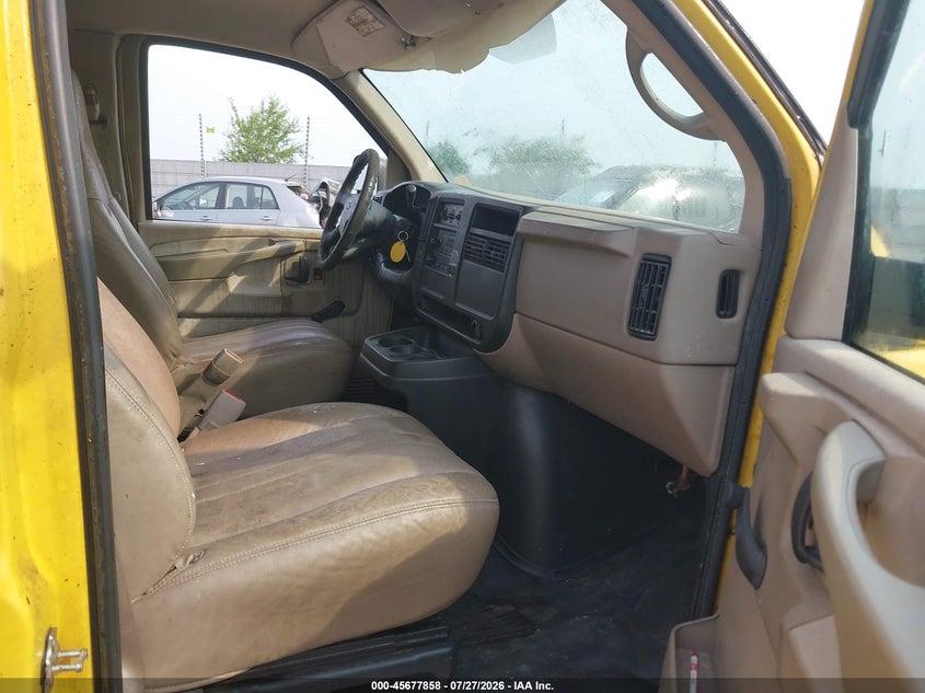 2005 CHEVROLET EXPRESS auction photo 5