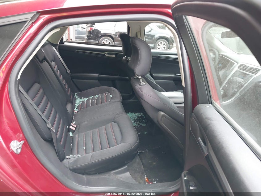 2015 FORD FUSION auction photo 8