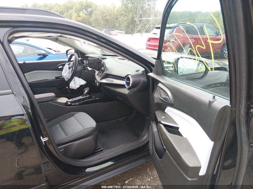 2024 Chevrolet Trax Fwd Lt VIN: KL77LHE2XRC046202 Lot: 45677923