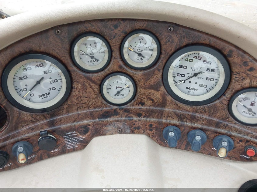 1998 STINGRAY BOAT auction photo 7