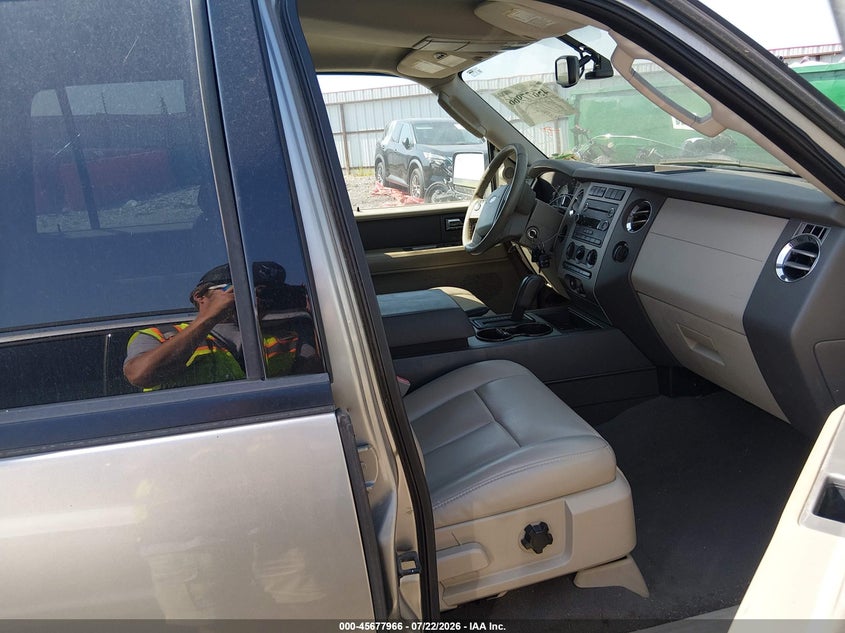 2008 FORD EXPEDITION auction photo 5