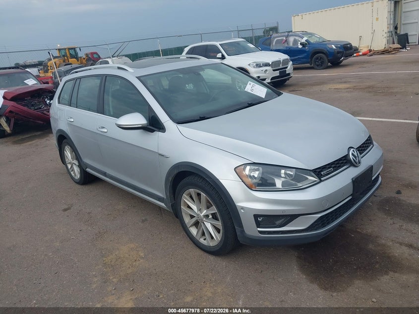 2017 VOLKSWAGEN GOLF ALLTRACK auction photo 1
