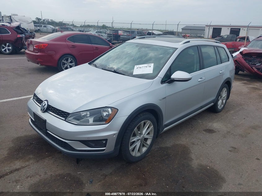 2017 VOLKSWAGEN GOLF ALLTRACK auction photo 2